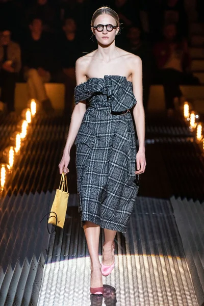 Look 22